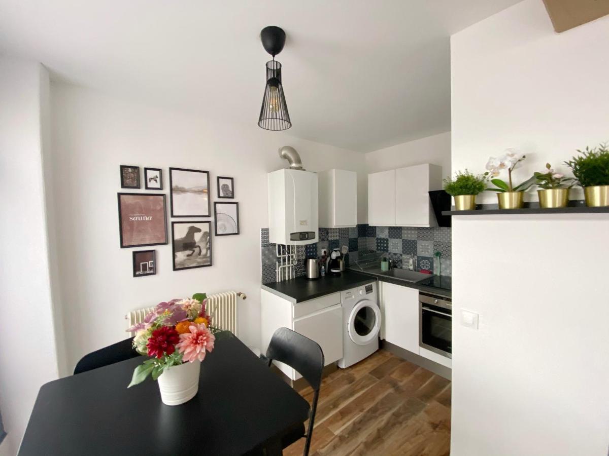 015 Chic & Cosy Studio 41M2 Hypercentre Wifi Smart Tv Netflix Saint-Etienne  Buitenkant foto