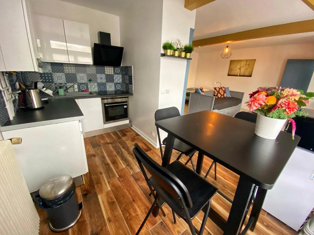 015 Chic & Cosy Studio 41M2 Hypercentre Wifi Smart Tv Netflix Saint-Etienne  Buitenkant foto