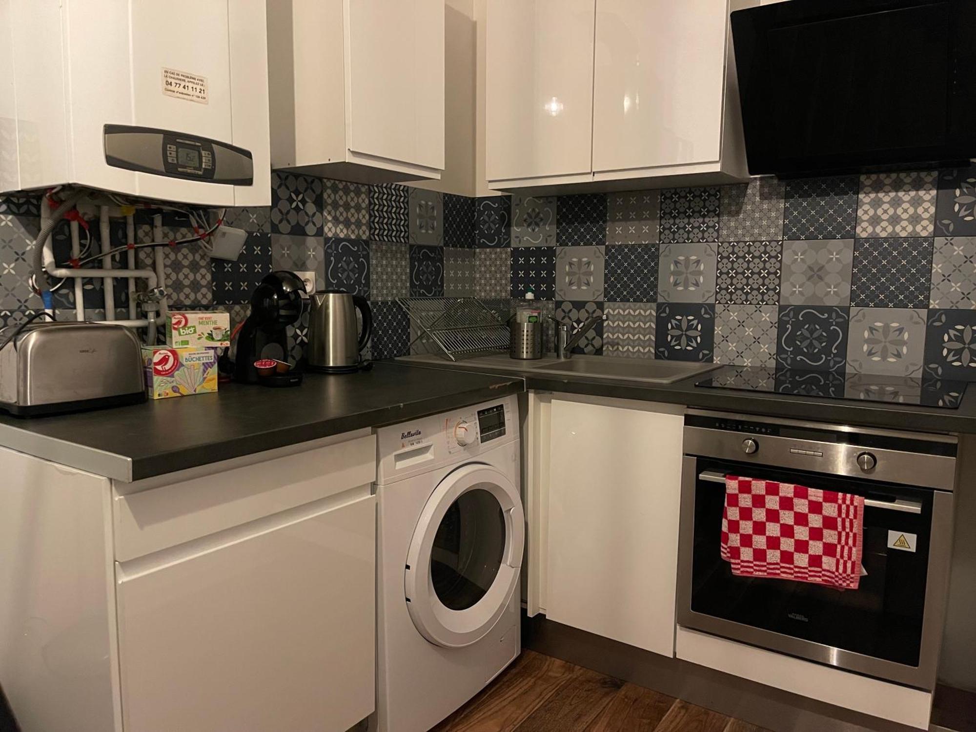 015 Chic & Cosy Studio 41M2 Hypercentre Wifi Smart Tv Netflix Saint-Etienne  Buitenkant foto